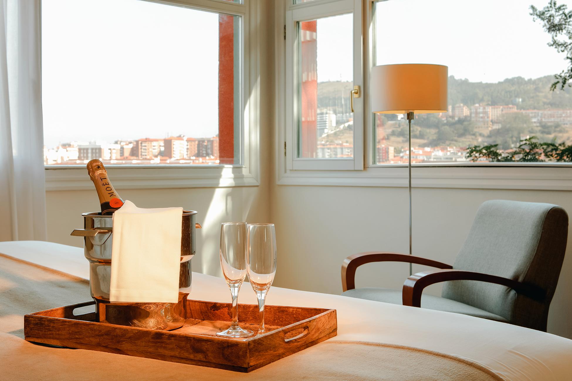 Abba Euskalduna Hotel Bilbao Bagian luar foto